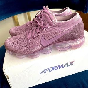 Nike Air Vapormax Flyknit in Violet Dust